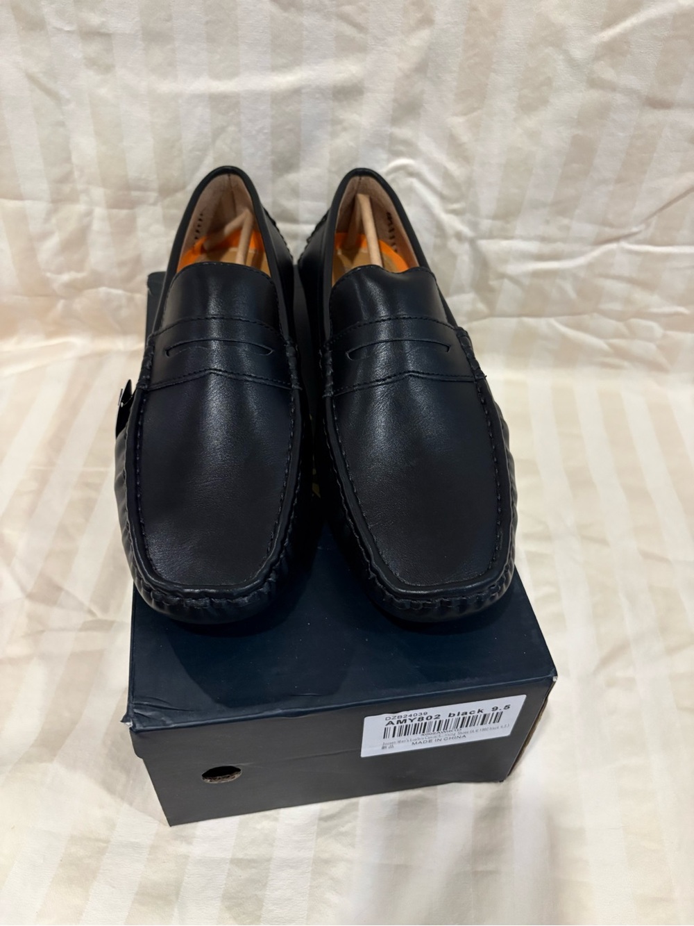 Men's Black Leather Slip-On Loafers